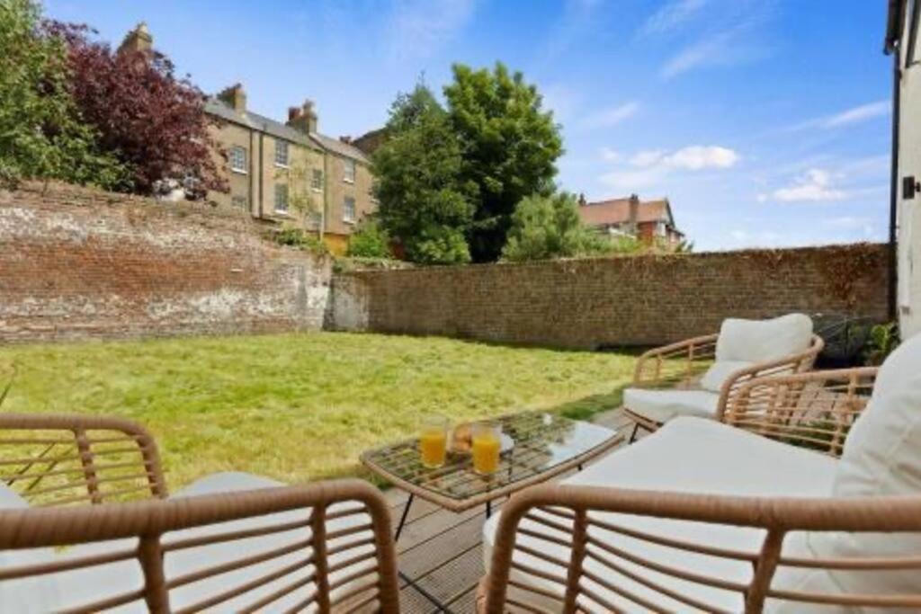 The Donkey Shed With Hot Tub Apartamento Ramsgate Exterior foto